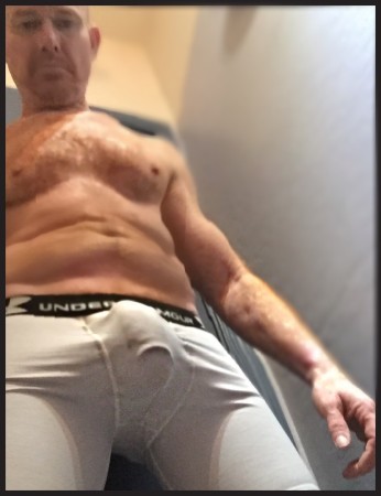 HUNG DADDY 4 FAGS ONLY- BALLS DEEP IN U!