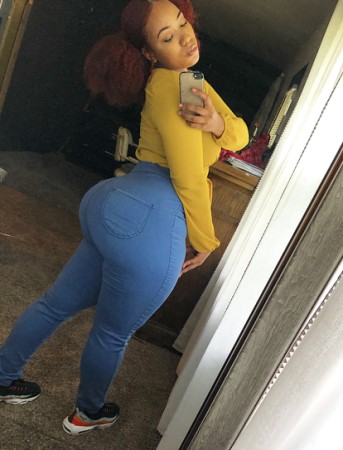 Thickums 🍑💦