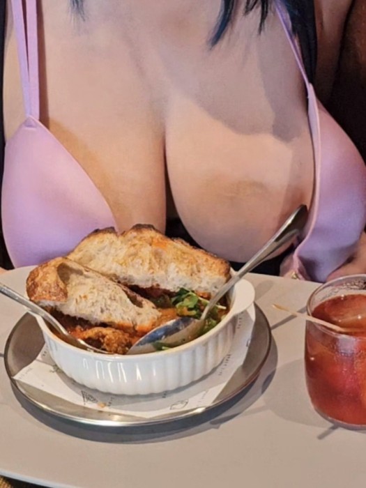 Full Access: Ms Food and Boobs